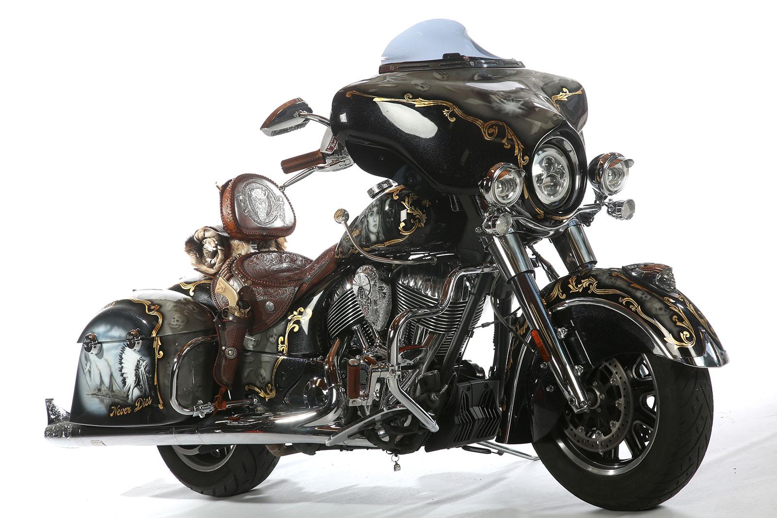 Budweis Custom Show 2023 - First Place Indian Scout class