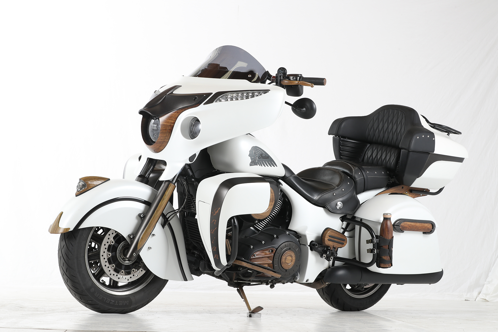 Budweis Custom Show 2023 - First Place Indian Scout class