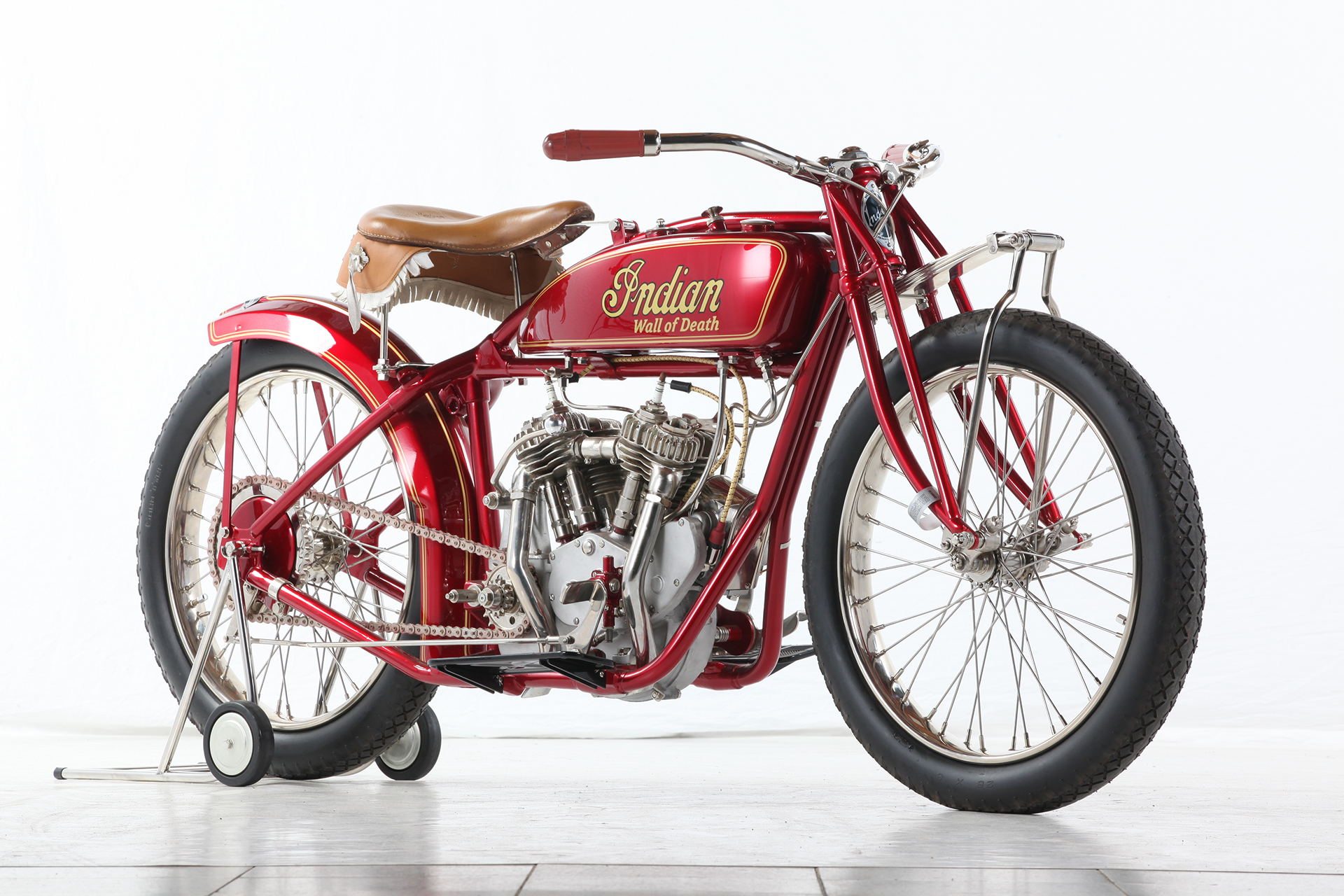 Budweis Custom Show 2023 - First Place Indian Scout class