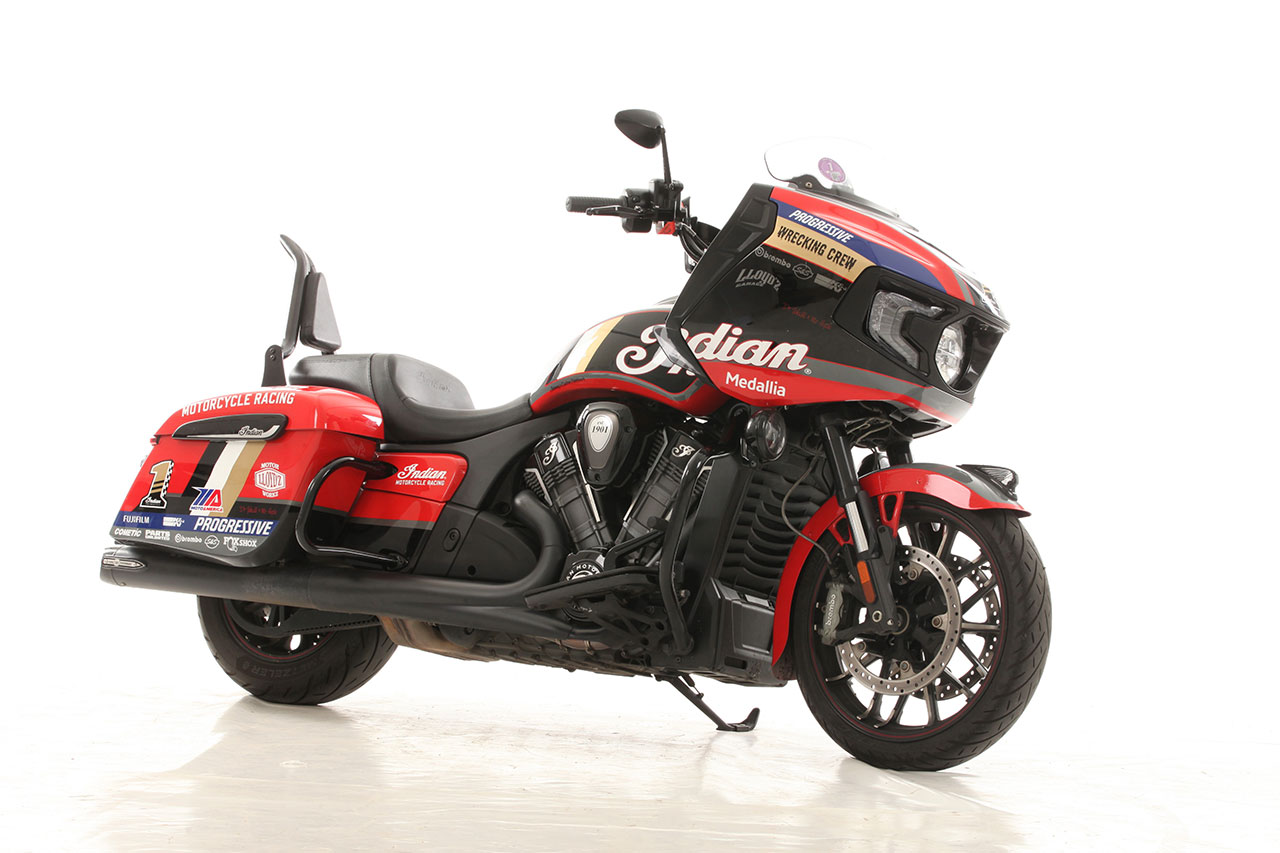 Budweis Custom Show 2023 - First Place Indian Scout class